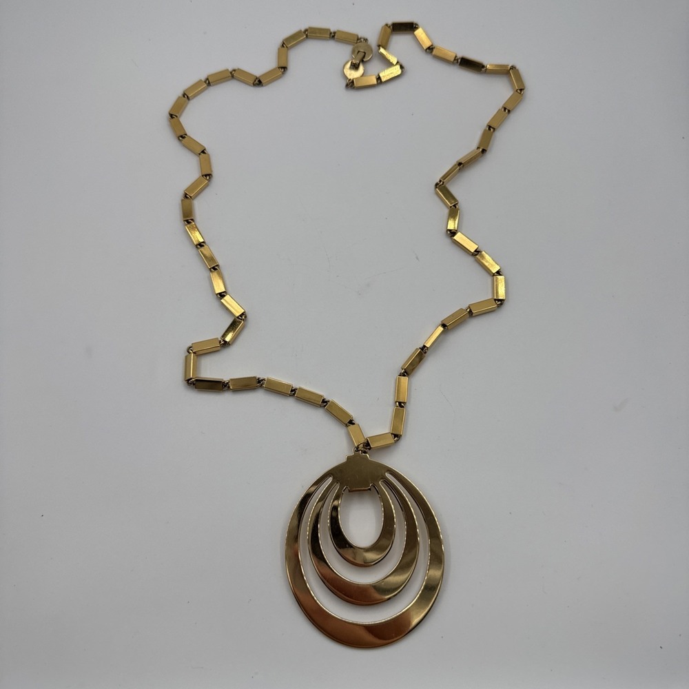 Vtg Monet  Midcentury Modern Goldplate Large Oval Pendant‎ Long Necklace 1966